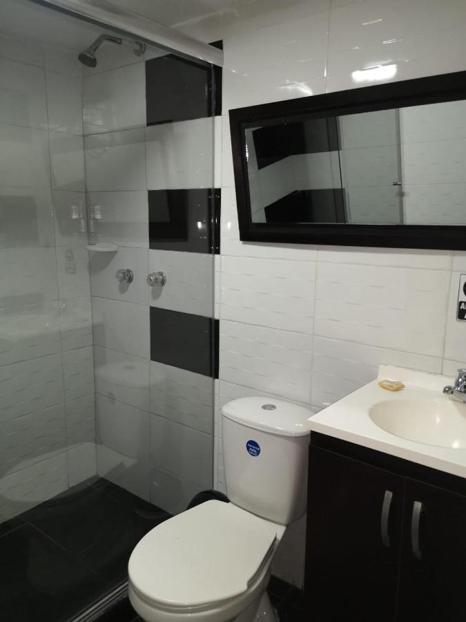 Hotel Santiago Plaza Богота Екстериор снимка