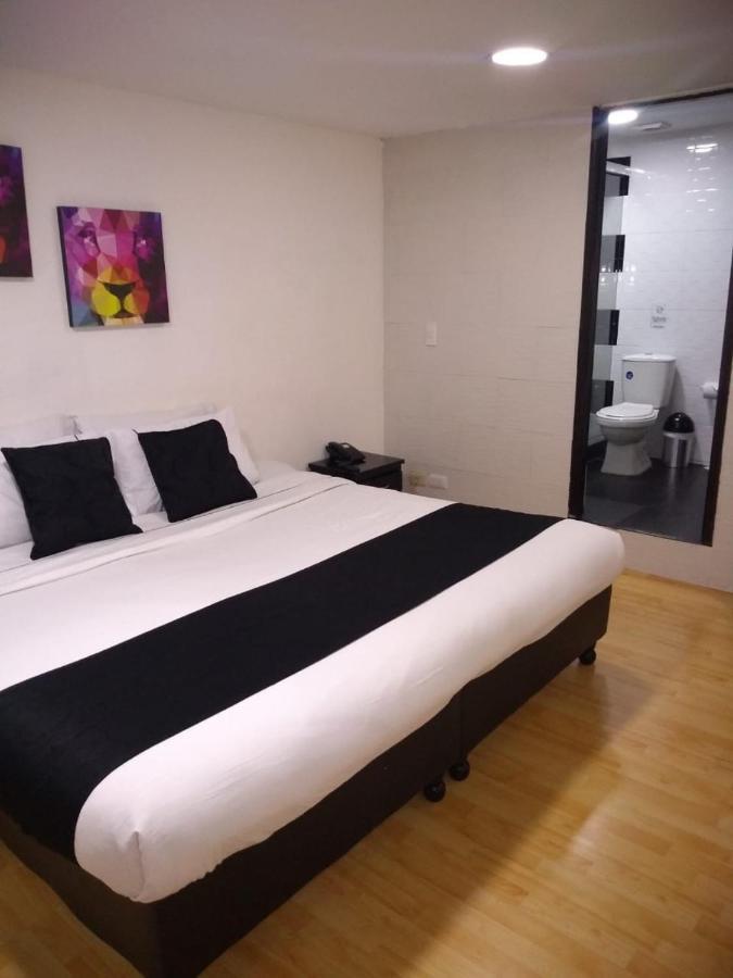 Hotel Santiago Plaza Богота Екстериор снимка