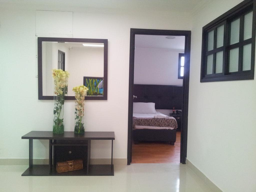 Hotel Santiago Plaza Богота Стая снимка