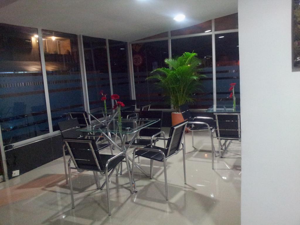 Hotel Santiago Plaza Богота Екстериор снимка