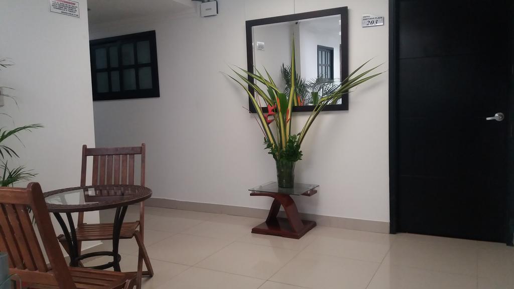 Hotel Santiago Plaza Богота Екстериор снимка